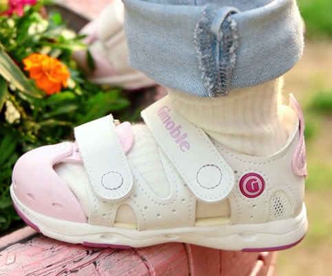 学步鞋 | 宝宝成长路上的必备神器插图